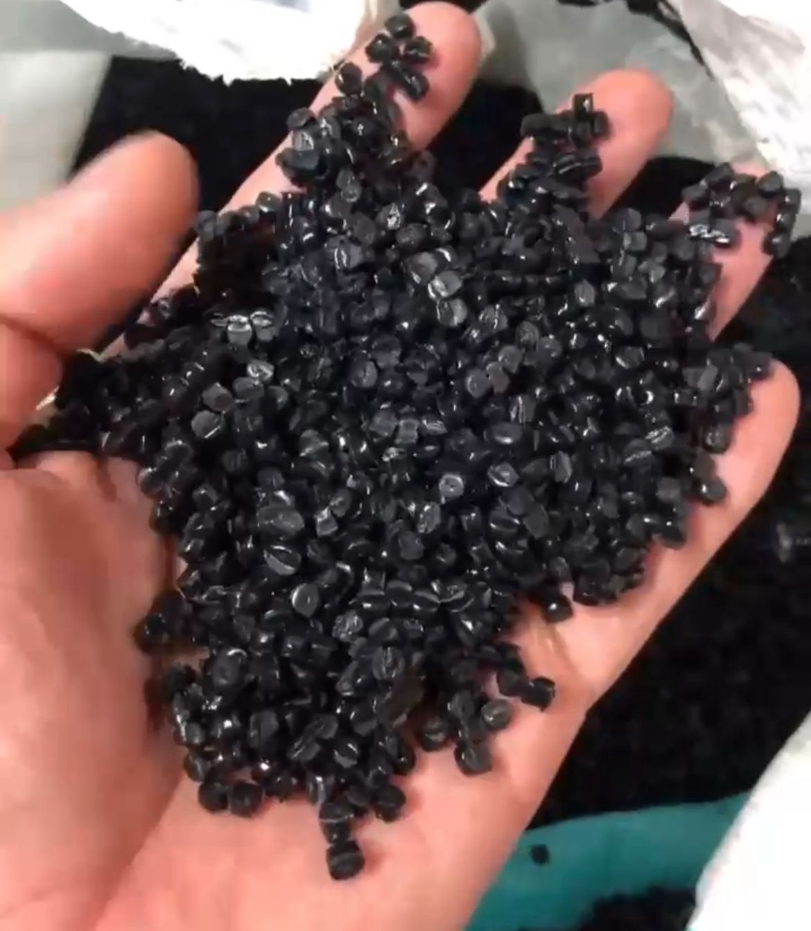 Granulado plástico e mangueiras Arca Plásticos